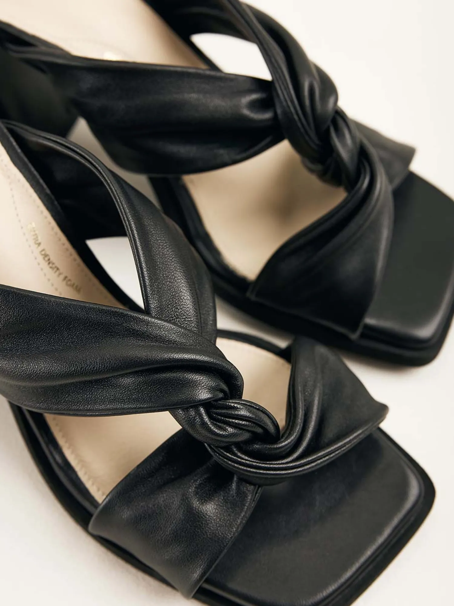 DAMES Nubikk Lana Twist Zwarte Sandalen Voor Dames