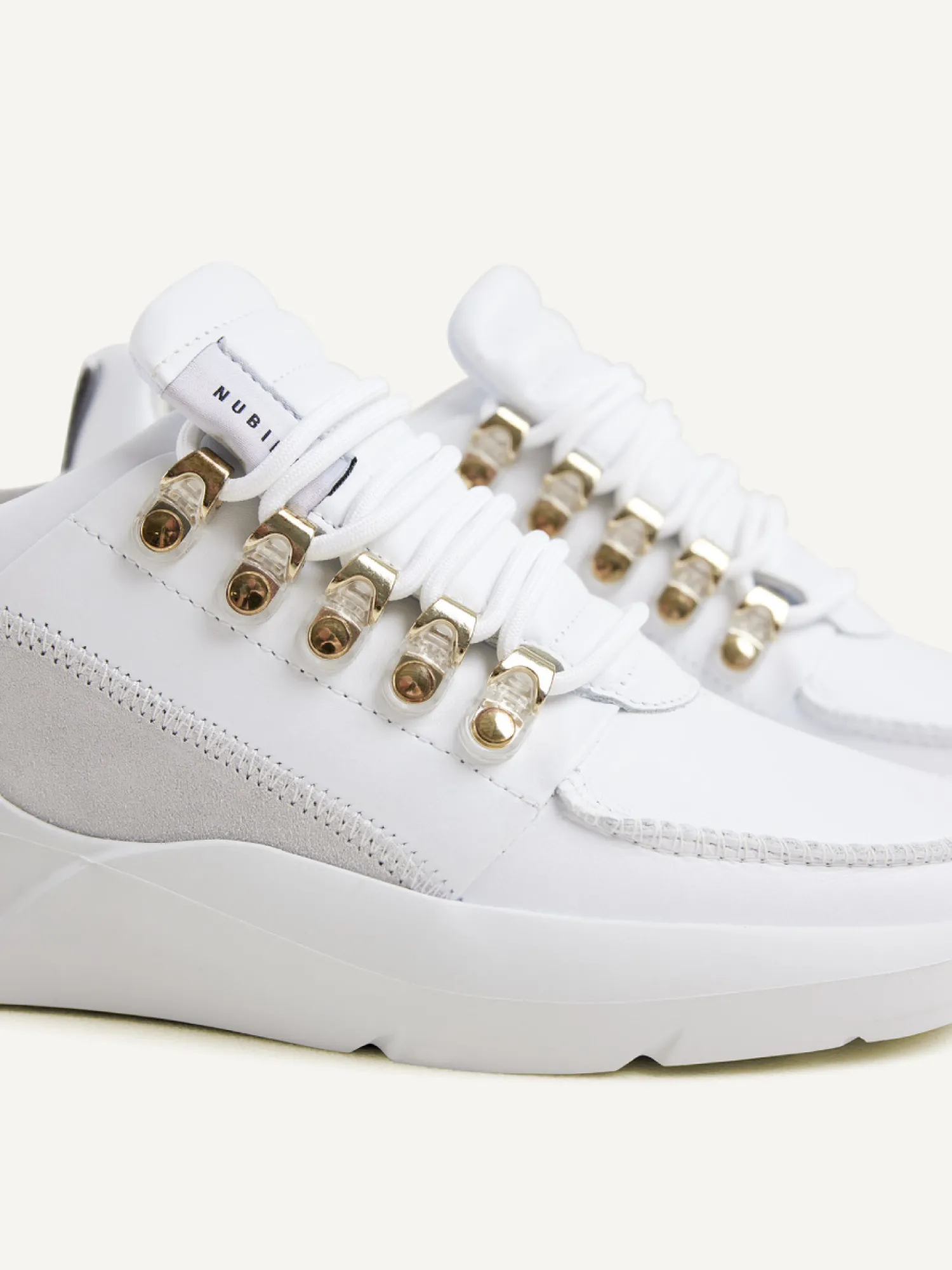 DAMES Nubikk Roque Roman Wit Gouden Sneakers Voor Dames